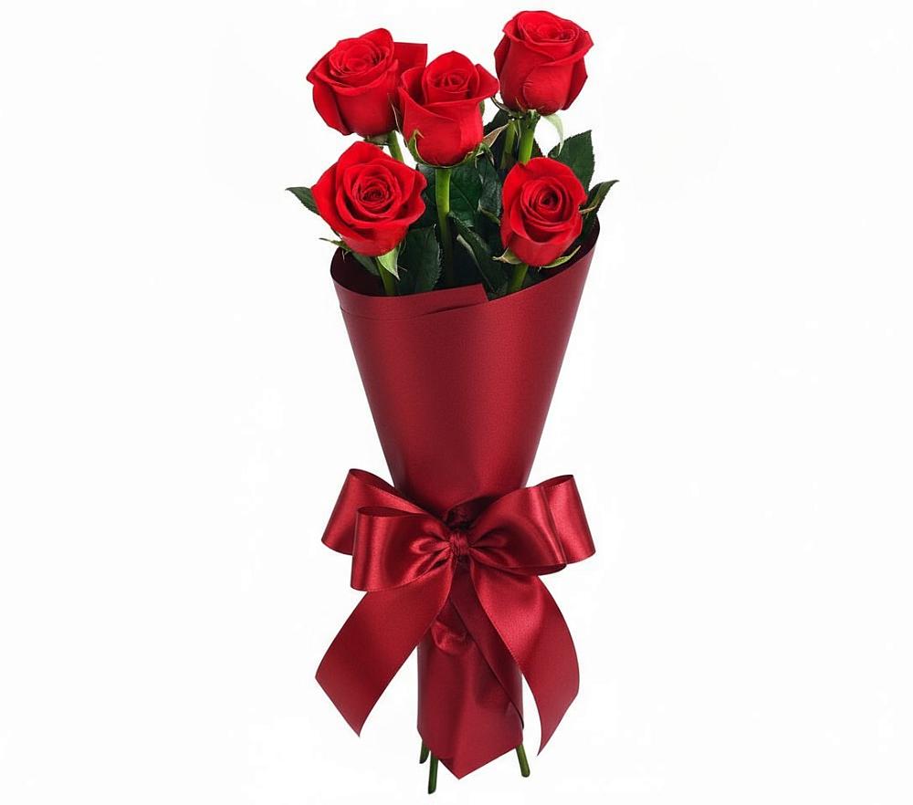 Букет 5 Красных роз Эдлесс Лав в Заре
