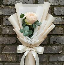 Букет цветов из:  Розы в Заре