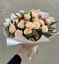 Букет Кремовые розы Латте в Заре