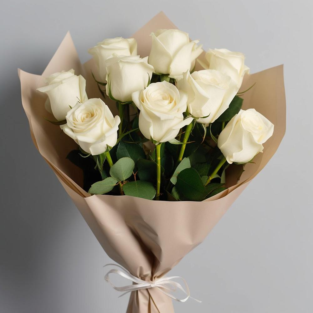 Букет 9 Белых роз Эдлесс Лав в Заре