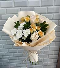 Букет цветов из:  Розы и Хризантемы в Заре
