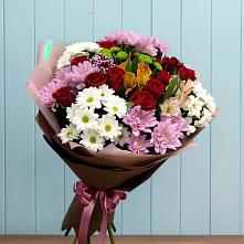 Букет цветов из:  Розы, Хризантемы и Альстромерии в Заре