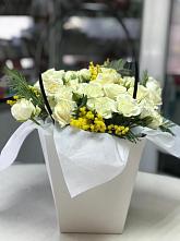 Цветочная композиция из Розы  в Заре