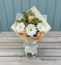 Букет цветов из:  Герберы, Розы и Хризантемы в Заре